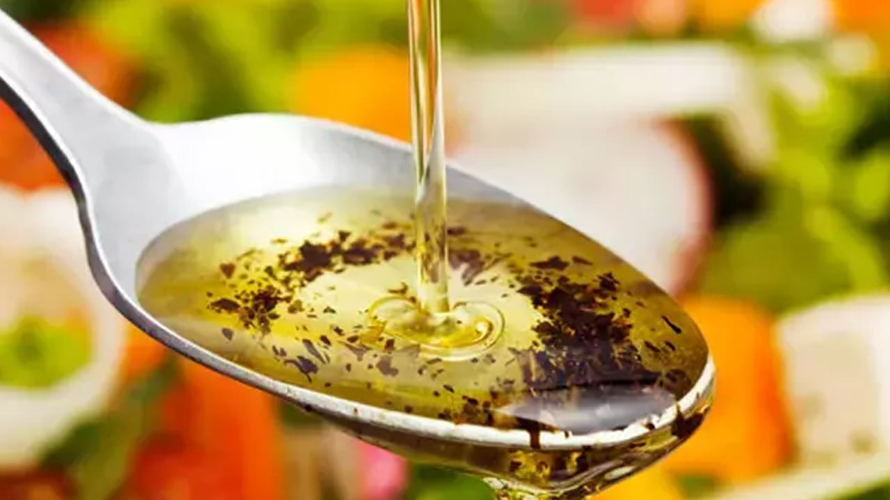 Foto - Sahte zeytinyağı nasıl belli olur? Sahte zeytinyağını anlamanın 3 yolu: Hile yapan nasıl anlaşılır? 