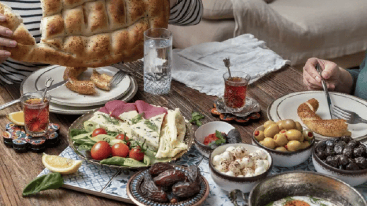 Foto - Sahura kalkmanın faydaları... Bitkinlik, sinirlilik, baş dönmesi ve aşırı susama!