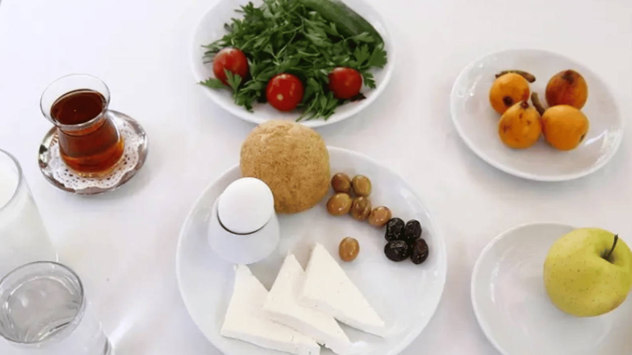 Foto - Sahurda ne yemeliyiz? Tok tutan yiyecekler hangisi? Ramazan'ın ilk sahuru için geri sayım başladı