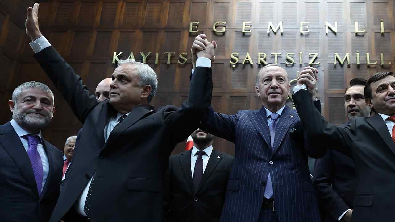 Foto - Şaka değil, gerçek: AK Parti’ye geçen vekile Arınç’tan tepki!