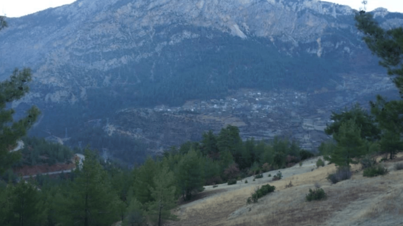 Foto - Şaka değil gerçek! Bu köyde sadece 3,5 saat güneş doğuyor