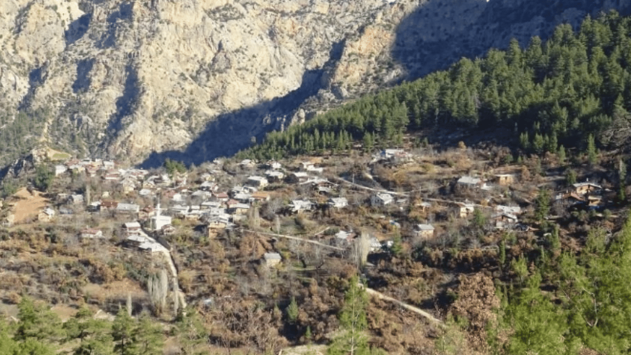 Foto - Şaka değil gerçek! Bu köyde sadece 3,5 saat güneş doğuyor