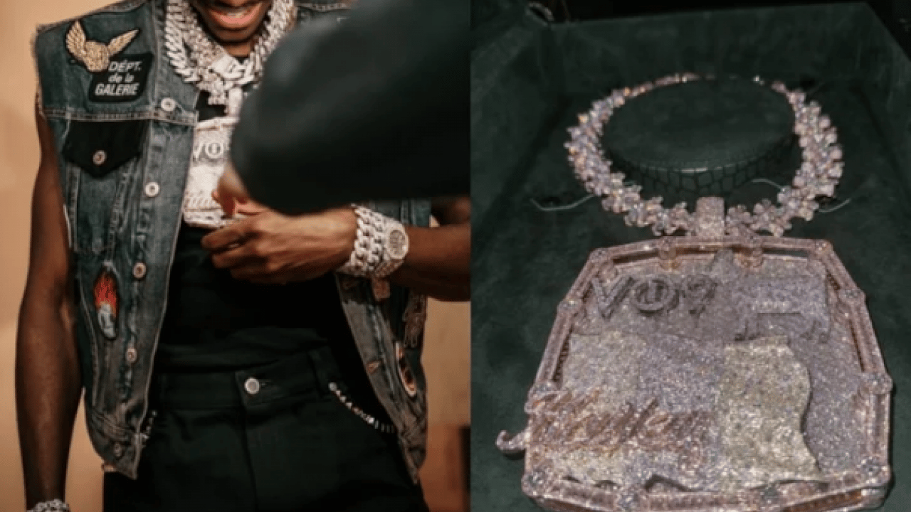 Foto - Şaka değil gerçek: Tamı tamına 1,5 kilo... Victor Osimhen'in doğum günü kolyesi gündem oldu