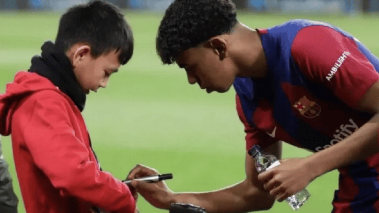 Şaka değil gerçek! Yanlış duymadınız! Lamine Yamal artık imza atamayacak...