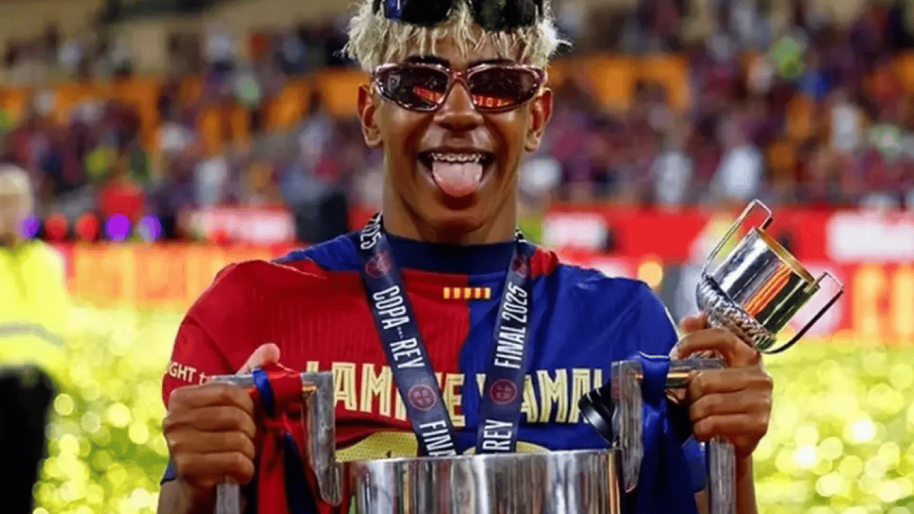 Foto - Şaka değil gerçek! Yanlış duymadınız! Lamine Yamal artık imza atamayacak...