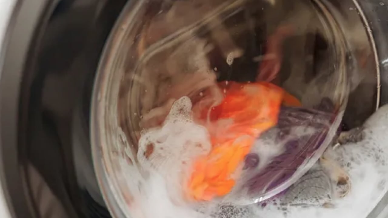 Foto - Şaka değil gerçek! Yıllardır hata mı yapmışız: Çamaşır makinesinin o gözü aslında bakın ne işe yarıyor