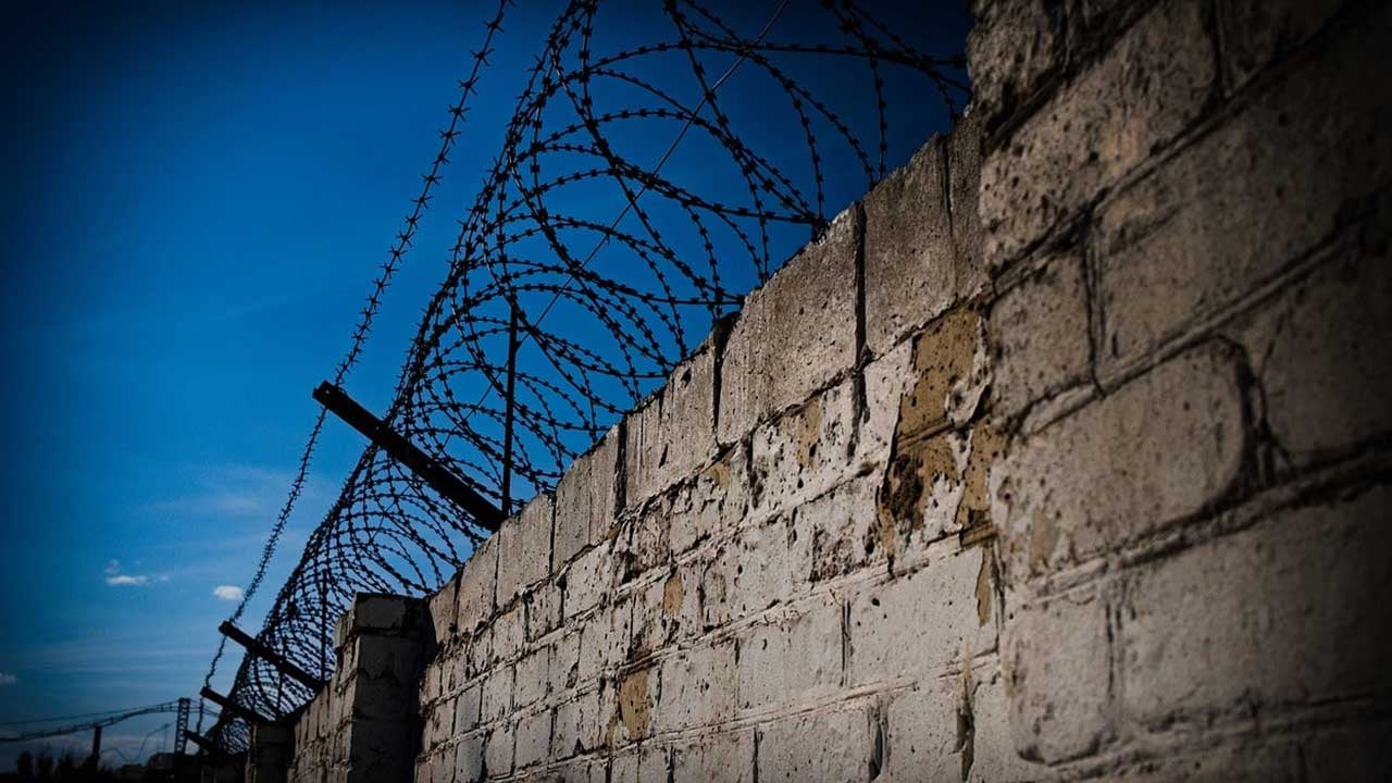 Foto - Sakarya Açık Ceza İnfaz Kurumu'nda sıcak saatler! 100'den fazla mahkum apar topar hastaneye kaldırıldı