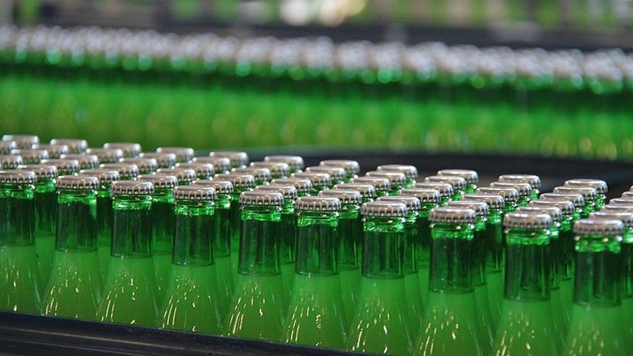 Foto - Sakın içmeyin! Cam parçası çıkan ünlü maden suyu, piyasadan çekiliyor