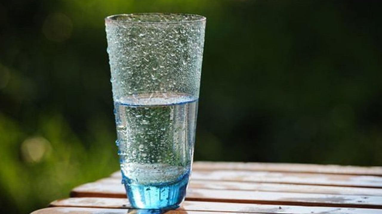 Foto - Sakın içmeyin! Cam parçası çıkan ünlü maden suyu, piyasadan çekiliyor