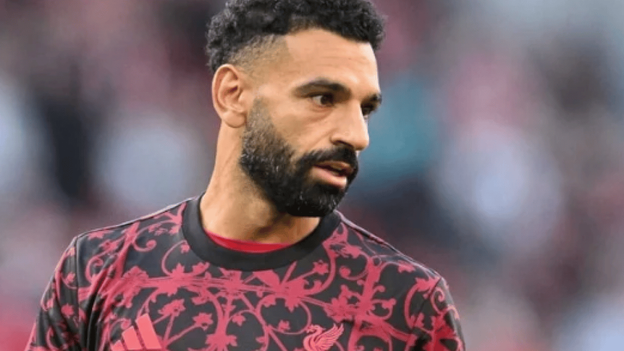 Foto - Salah'tan Noel paylaşımı geldi! İki gün önce sure okuyan adama bak yahu... Bir çizgin olsun be adam...