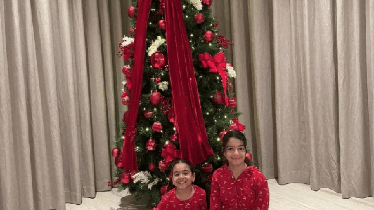 Foto - Salah'tan Noel paylaşımı geldi! İki gün önce sure okuyan adama bak yahu... Bir çizgin olsun be adam...