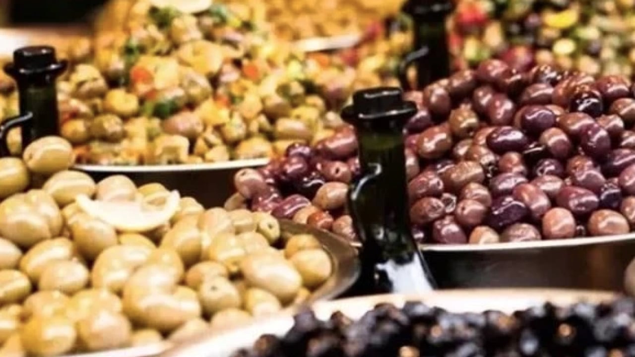 Foto - Salamura işleminden geçse bile... En sağlıklı zeytin açıklandı: Siyah mı yeşil mi tartışması bitti