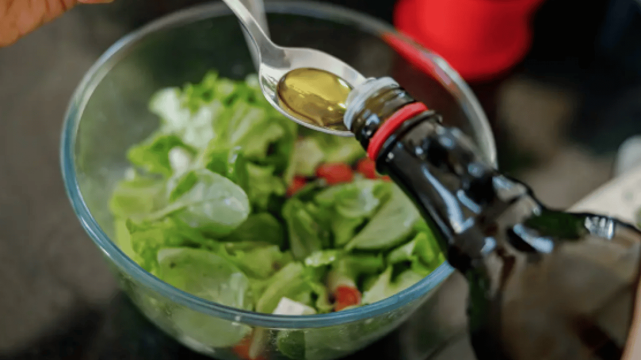 Foto - Salataya 1 kaşık gezdirmek yetiyor: Bilim dünyasının 'ikinci beyin' olarak adlandırdığı...