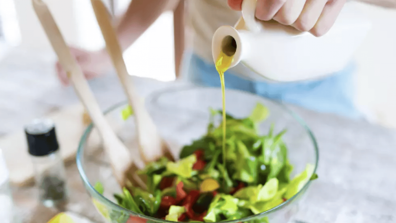 Foto - Salataya 1 kaşık gezdirmek yetiyor: Bilim dünyasının 'ikinci beyin' olarak adlandırdığı...