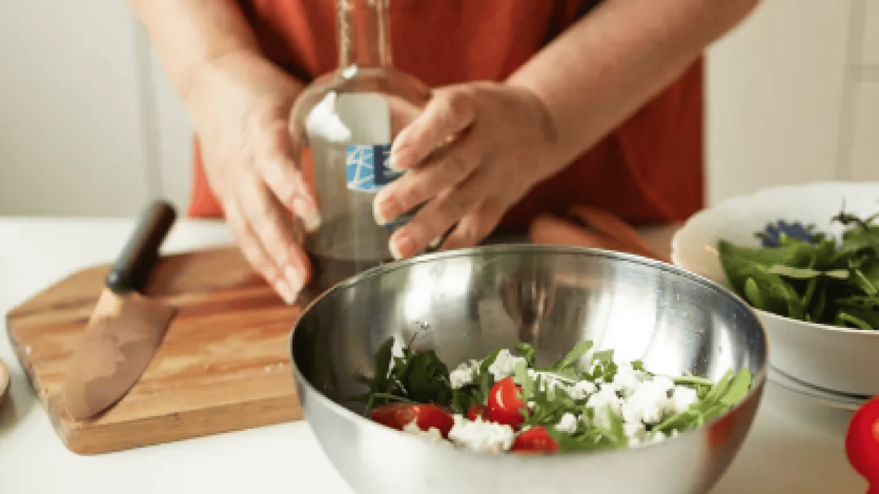 Foto - Salataya 1 kaşık gezdirmek yetiyor: Bilim dünyasının 'ikinci beyin' olarak adlandırdığı...