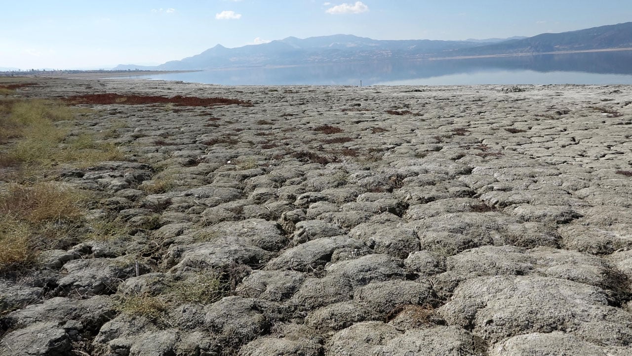 Foto - Salda’dan Beyşehir'e hepsi tehlikede! Göller birer birer küçülüyor