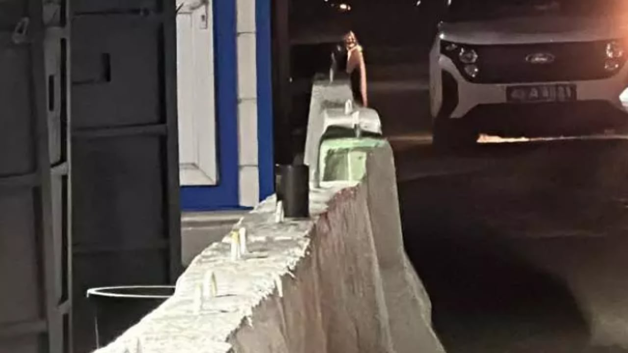 Foto - Saldırı hazırlığındaki 2 şüpheli yakalandı! Araçtan el bombaları çıktı!