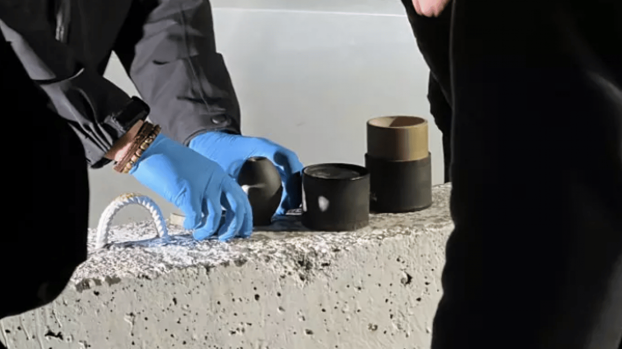 Saldırı hazırlığındaki 2 şüpheli yakalandı! Araçtan el bombaları çıktı!