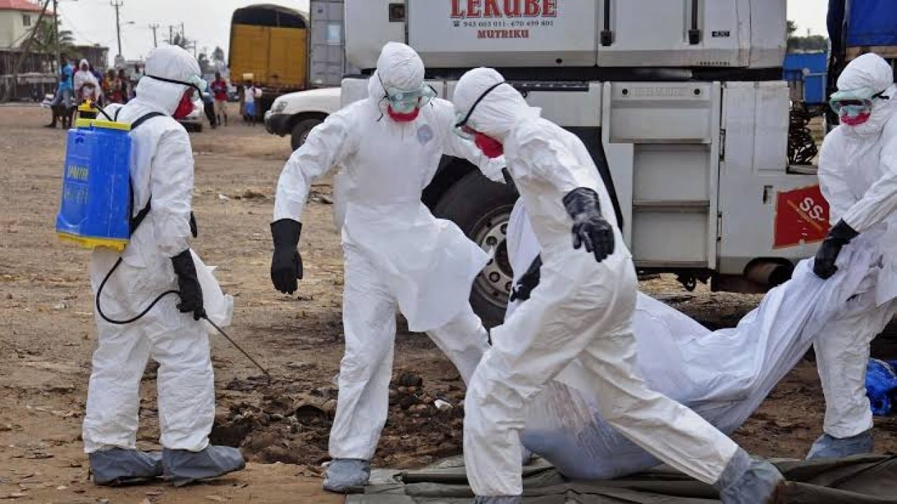 Foto - Salgın dünyayı tehdit ediyor Ebola savaşçıları grevde
