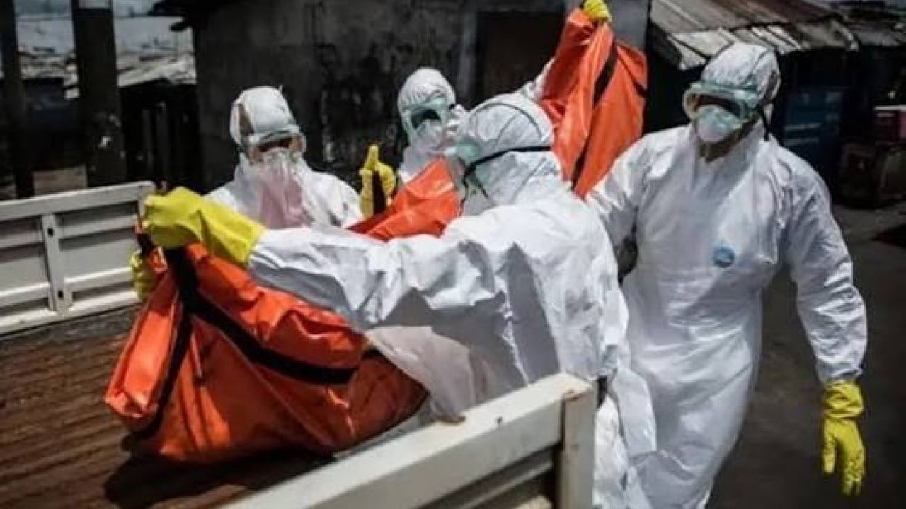 Foto - Salgın dünyayı tehdit ediyor Ebola savaşçıları grevde