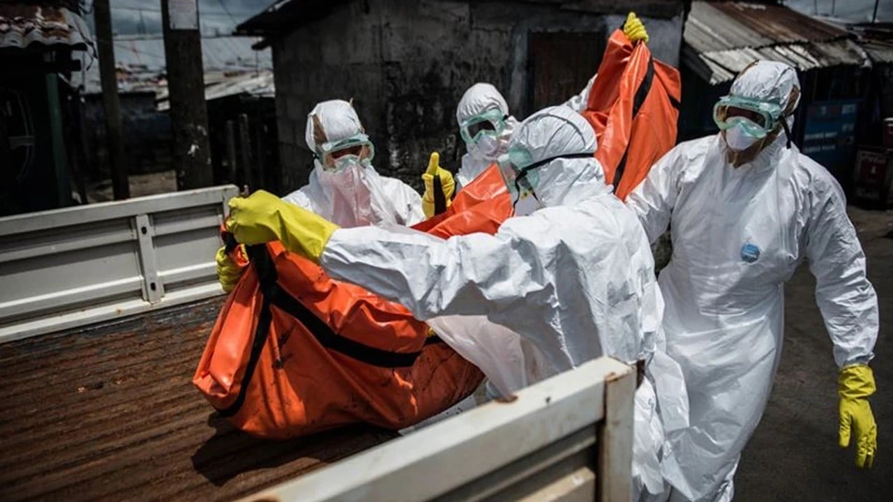 Foto - Salgın dünyayı tehdit ediyor Ebola savaşçıları grevde