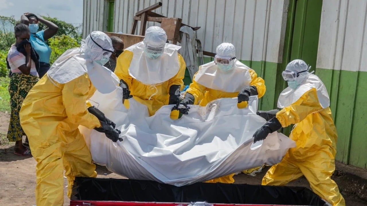 Foto - Salgın dünyayı tehdit ediyor Ebola savaşçıları grevde