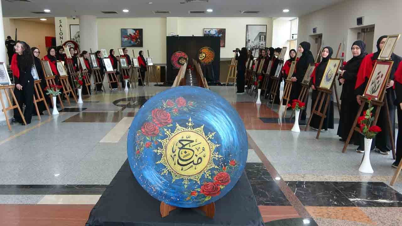 Foto - Salonda duygu dolu anlar: İmam Hatiplilerden muhteşem sergi 