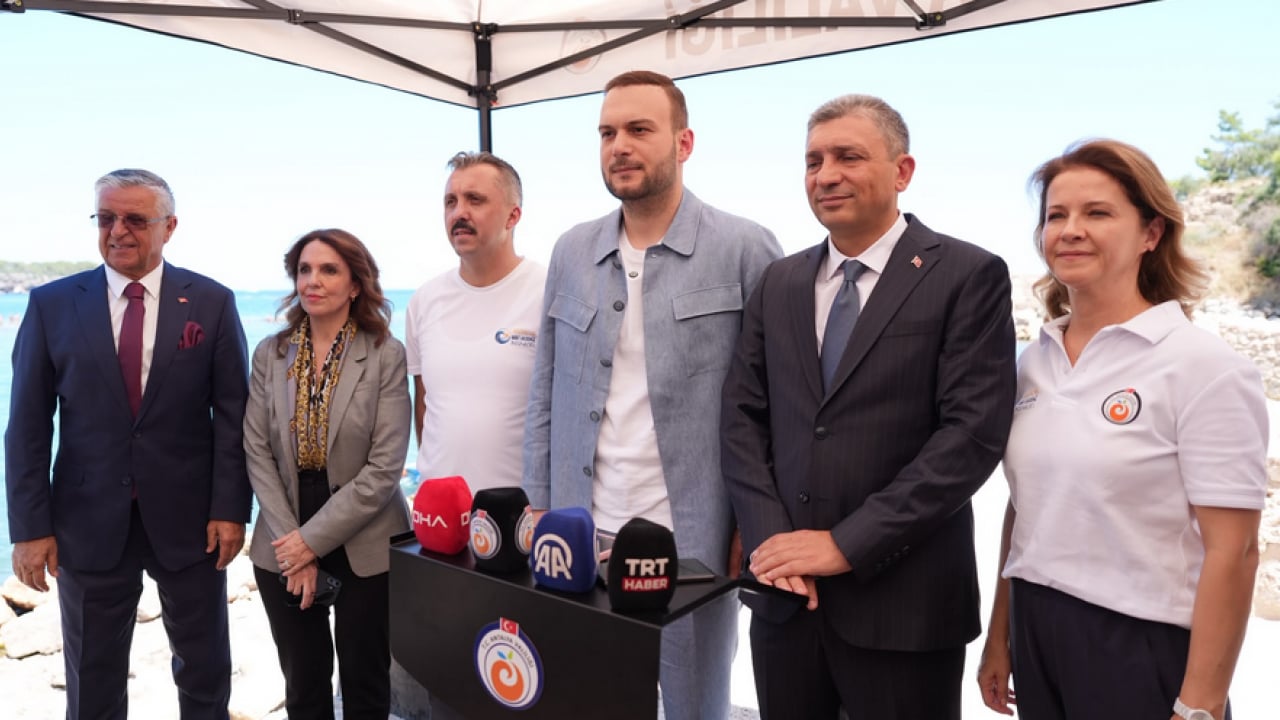 Foto - Samed Ağırbaş: Plastik Kirliliğine Karşı Yeni Bir Seferberlik Başlatıyoruz