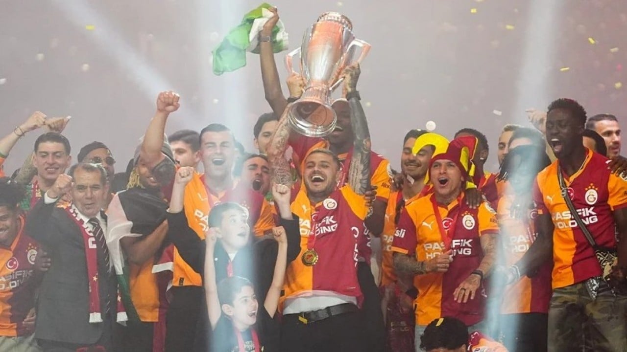 Şampiyon Galatasaray Kasımpaşa deplasmanında!