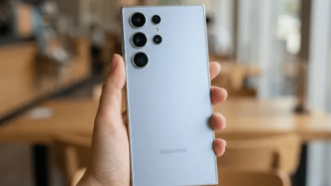 Foto - Samsung düğmeye bastı: Batarya canavarı telefon geliyor!