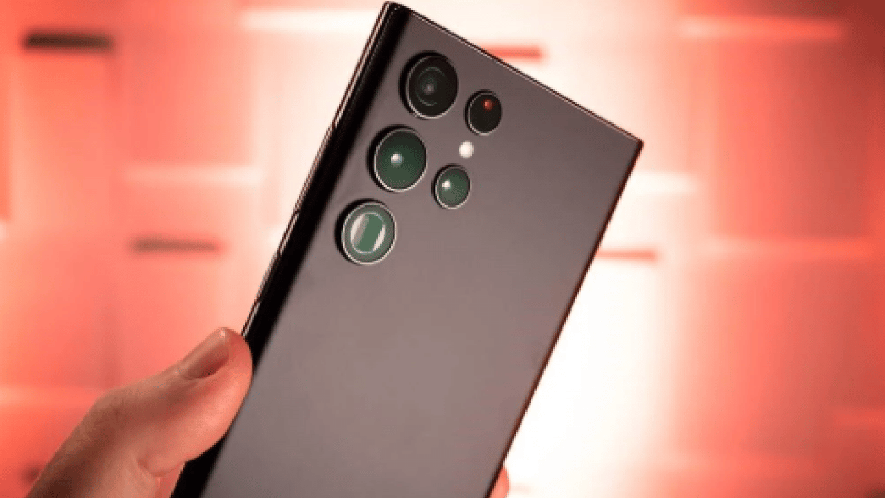 Foto - Samsung düğmeye bastı: Batarya canavarı telefon geliyor!