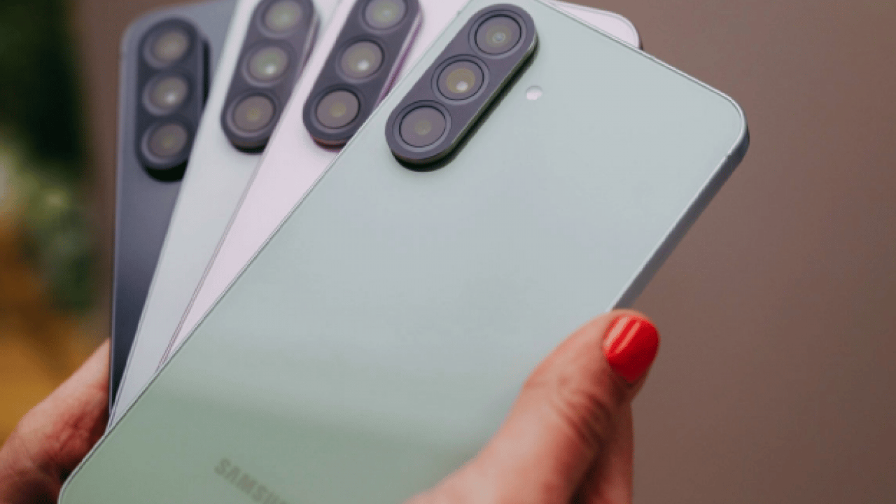 Foto - Samsung'un yeni amiral gemisi: A57'nin özellikleri belli oldu!