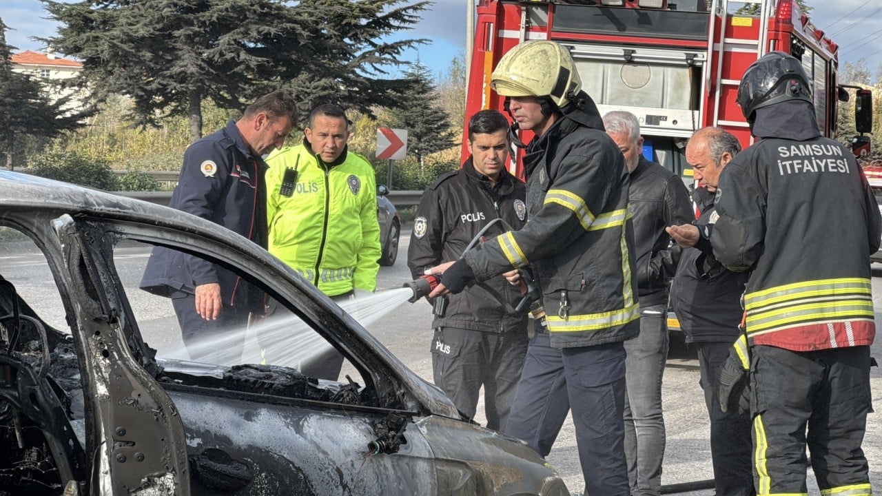 Foto - Samsunporlu futbolcu dehşeti yaşadı! Alev ropuna döndü!