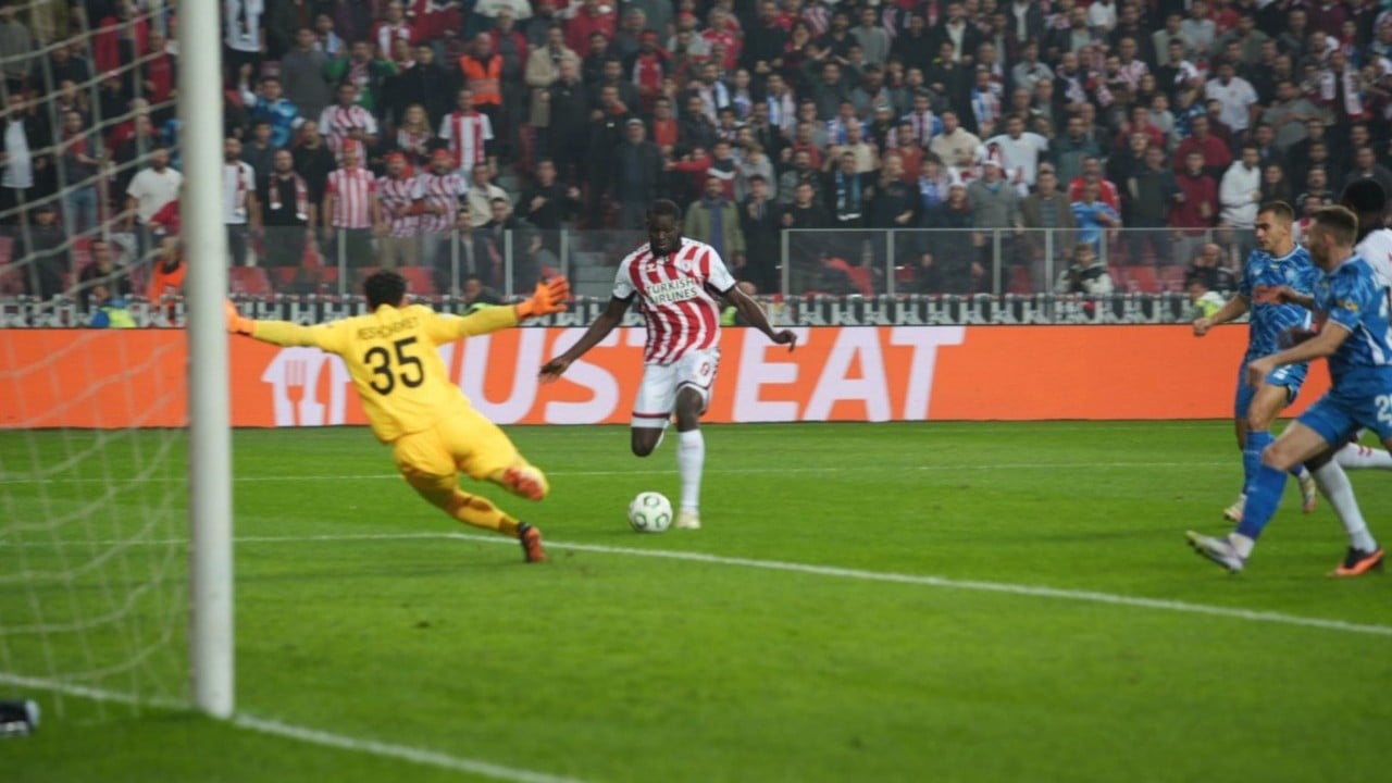 Foto - Samsunspor'dan Avrupa'da tarihi galibyet! Dinamo Kiev'i ezdi geçti