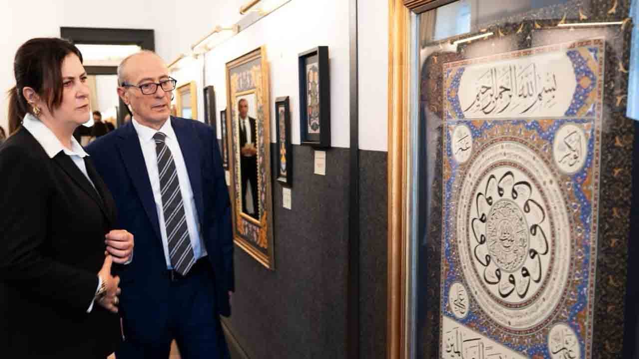 Sanatseverlerin büyük ilgisini çekiyor: ‘Seçkiler’ sergisi ziyarete açıldı