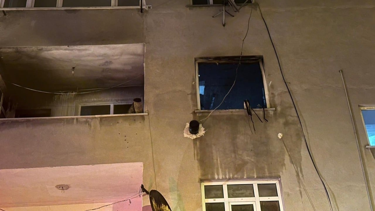 Foto - Sancaktepe'de korku dolu anlar! Alevlere teslim olan binada 1 kişi hastaneye kaldırıldı