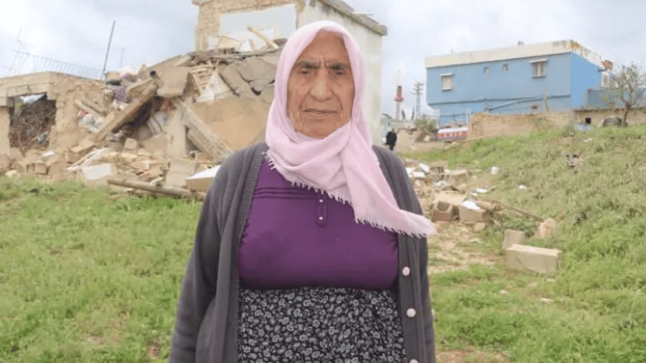 Foto - Saniyeler içinde evsiz kaldı: 'Silah sıktılar sandım, baktım evim yıkıldı'