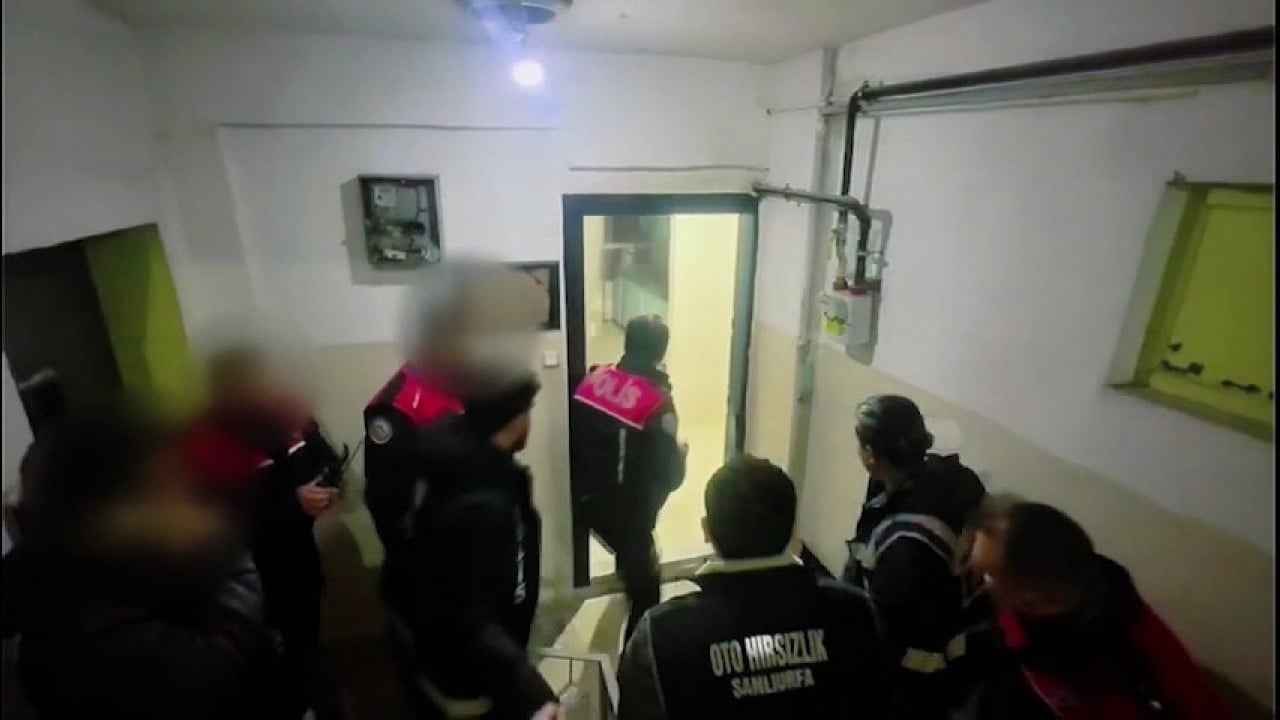 Foto - Şanlıurfa’da bataklık operasyonu: 27 alçak tutuklandı! Masaj salonu maskeli fuhuş yuvalarına darbe