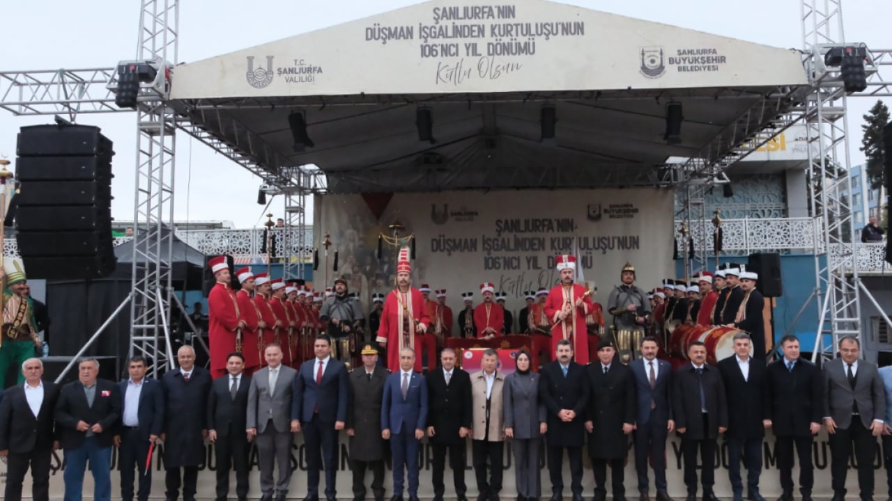 Foto - Şanlıurfa'da kurtuluş coşkusu: Rabia meydanında büyük katılım...