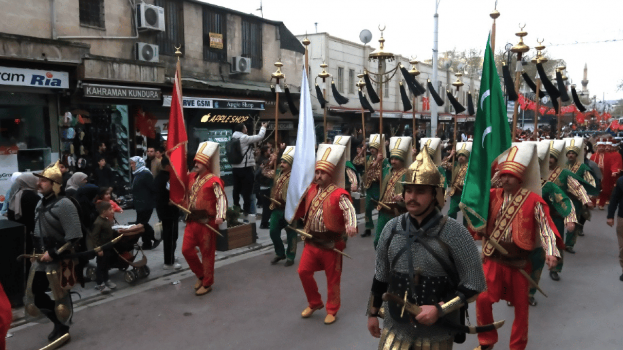 Foto - Şanlıurfa'da kurtuluş coşkusu: Rabia meydanında büyük katılım...