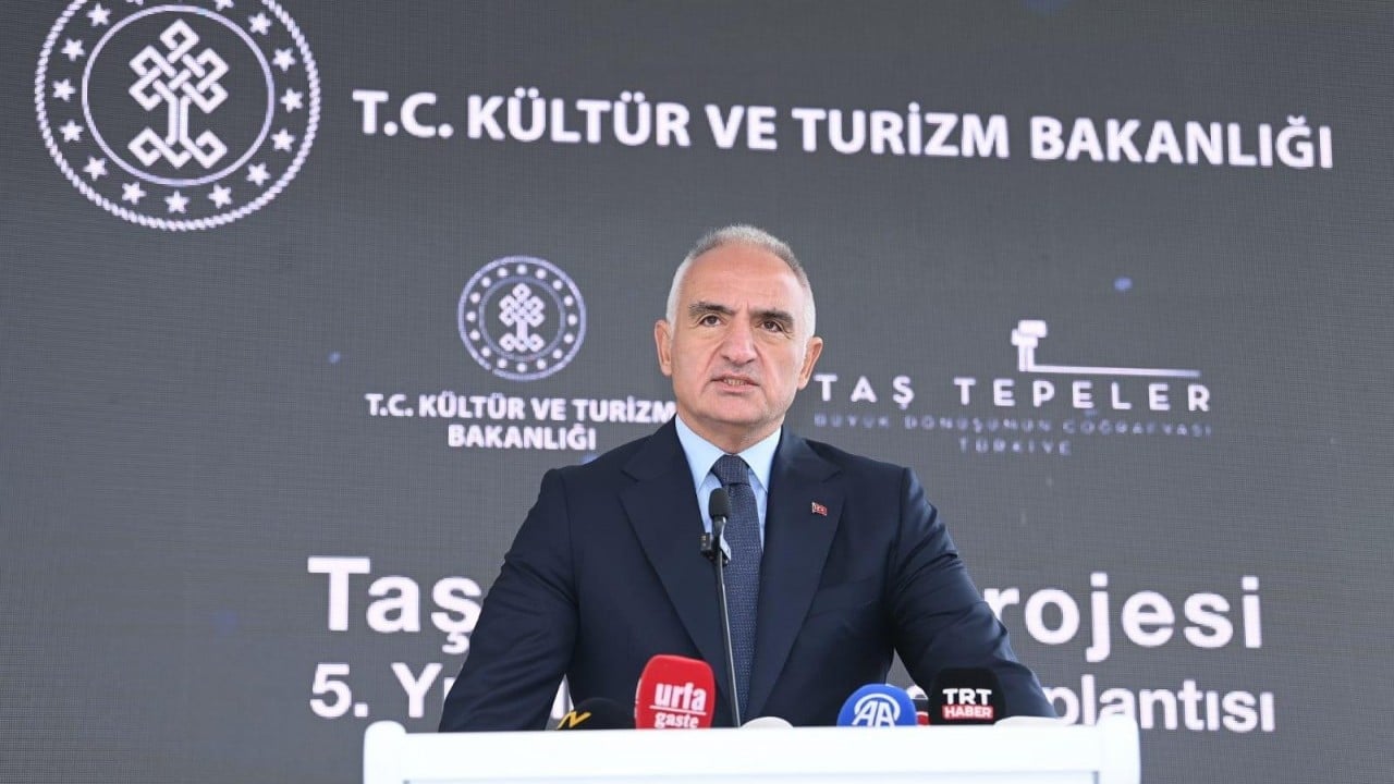 Foto - Şanlıurfa’da tarih resmen fışkırdı: Ağzı dikili "ölüm yüzü" heykeli bilim dünyasını heyecanlandırdı