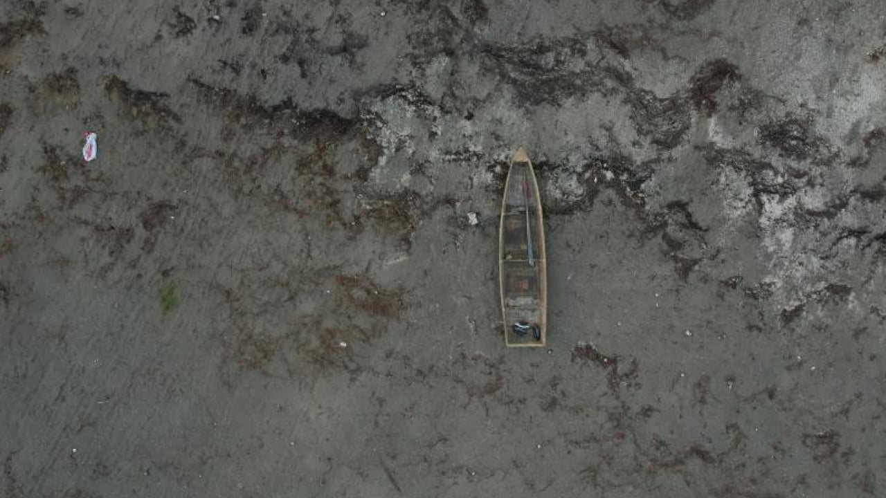 Foto - Sapanca Gölü kuruyor! Tekneler karada kaldı: Halk kuraklık krizi ile karşı karşıya