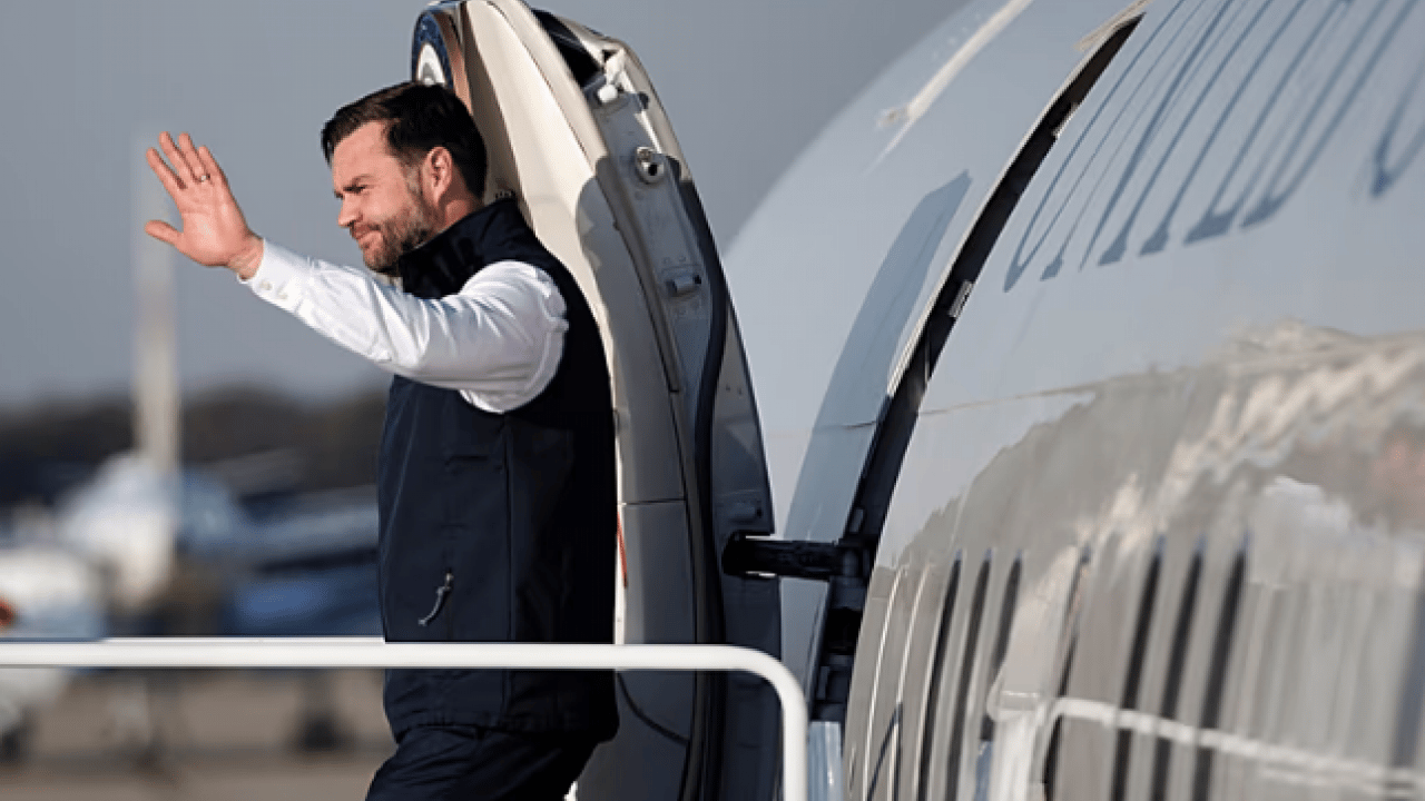 Foto - Şapka takan 5 yaşındaki çocuk gözaltına alındı... ABD ile ilgili yeni gelişme! Ortalık karıştı