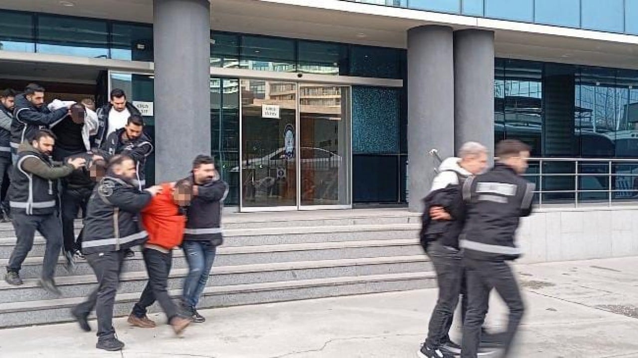 Foto - Sarallar'a operasyon! Çok sayıda gözaltı var... Film gibi kareler
