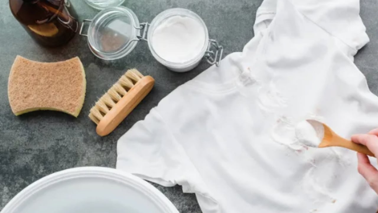 Foto - Sararan atletler artık kar gibi bembeyaz olacak! Tek adımla müthiş çözüme mutlaka bakın...