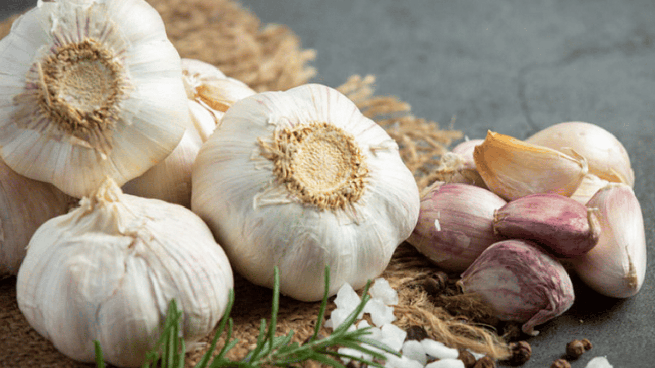 Foto - Sarımsakları çürütmeden aylarca saklamanın 5 yolu: Deneyen memnun kalıyor! İçi hemen boşalıyorsa çözümü kolay