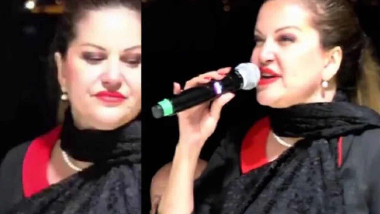 Foto - Şarkıcı müsveddelerine duyuru: Ezanı susturamazsınız! Selma Savcı yazdı