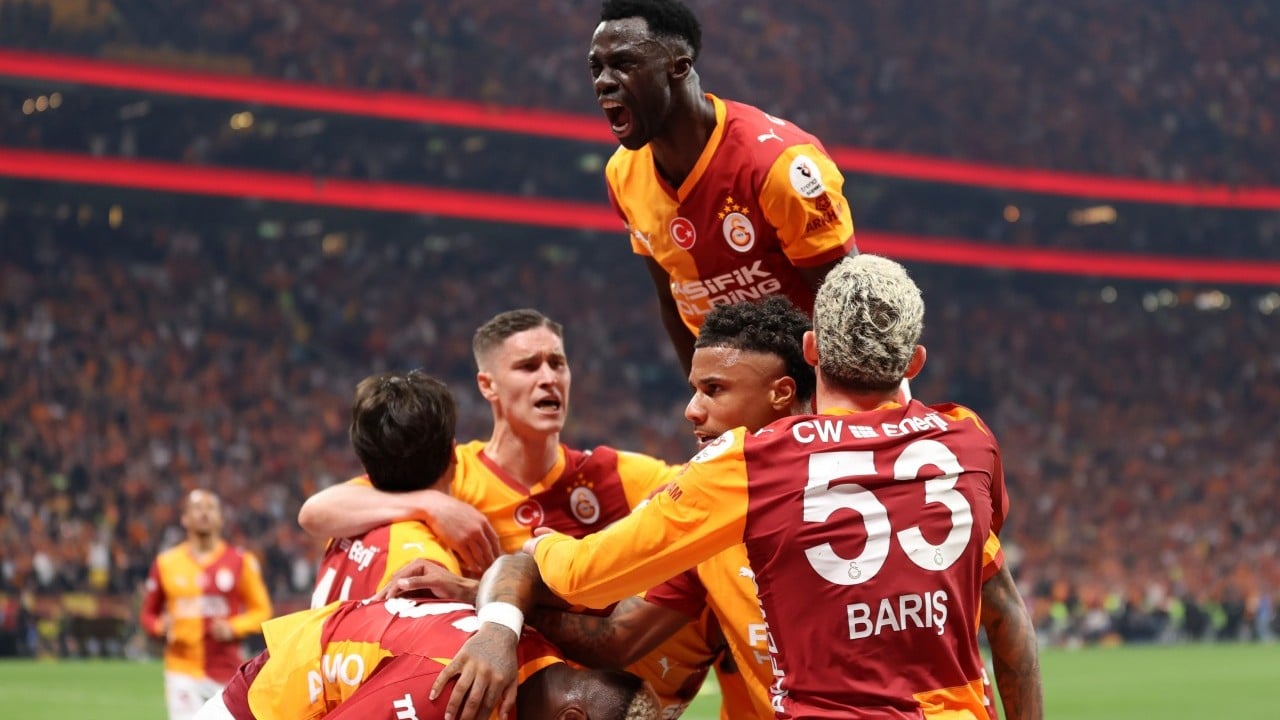 Foto - Şaşırtan bir yorum daha... Sinan Engin, Galatasaray’a saydırdı: 'Bence doktora baktırın'