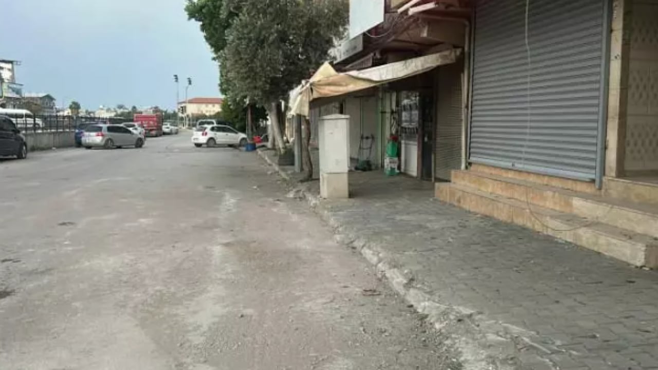 Foto - Savaştan çıkmış gibi: 3 araba ve 1 motor pert