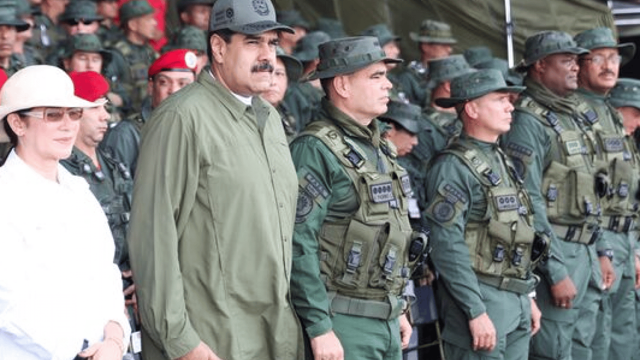 Savaş an meselesi: 5 bin kişi orduya katıldı!